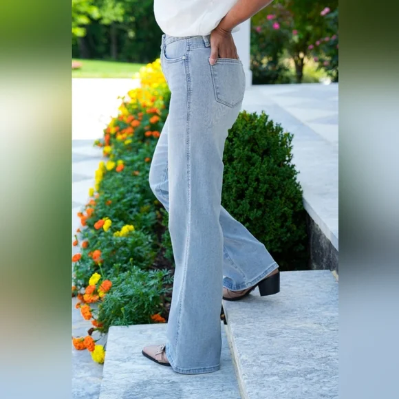 Judy Blue High Rise Tummy Control Vintage Light Wash Straight Leg Jeans 9/29 NEW - Picture 5 of 8